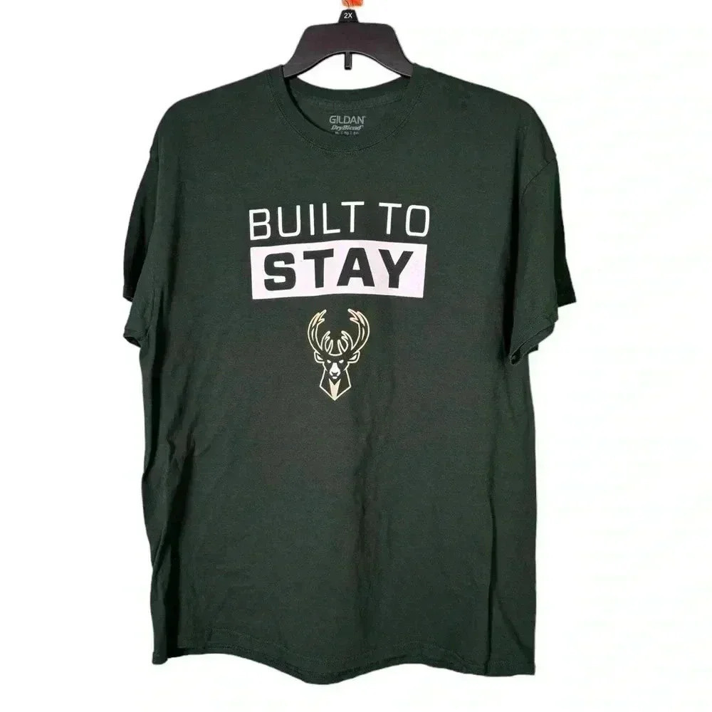 Milwaukee Bucks 'Built to Stay' Men's XL Green T-Shirt Gildan Brand